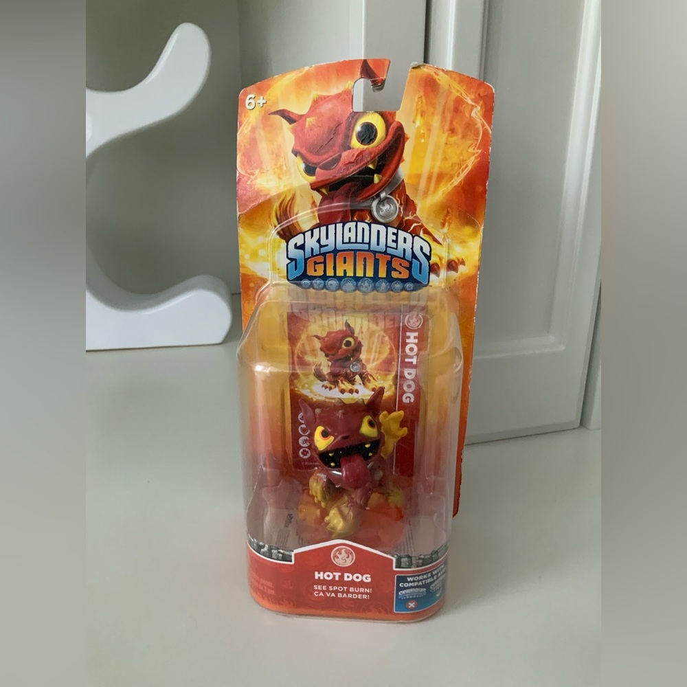 SKYLANDERS Giants Hot Dog Action Figure Brand New In Box